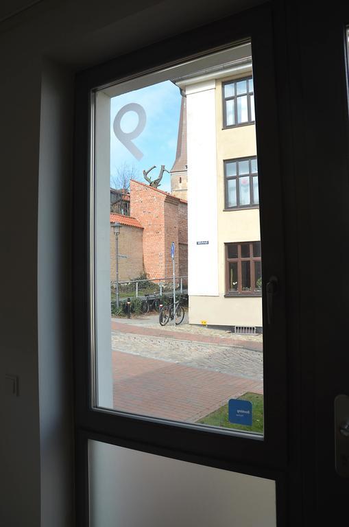 Ferienwohnung An Der Historischen Stadtmauer Rostock Buitenkant foto
