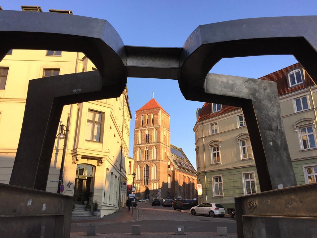 Ferienwohnung An Der Historischen Stadtmauer Rostock Buitenkant foto