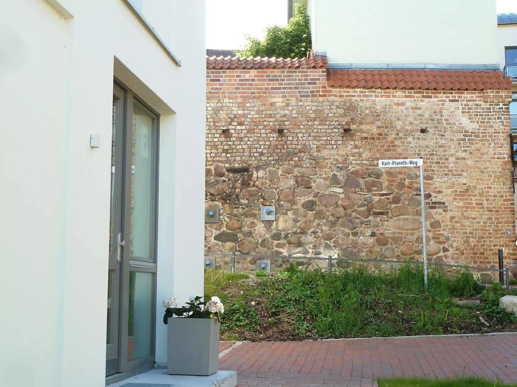 Ferienwohnung An Der Historischen Stadtmauer Rostock Buitenkant foto